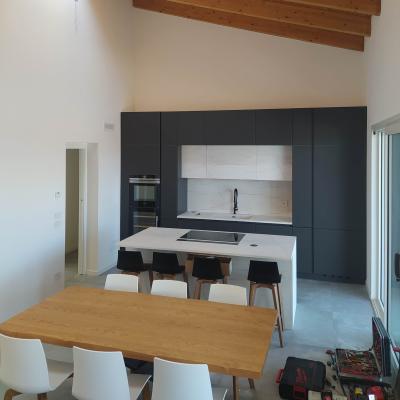 Cucina A Portale Con Isola Tavolo Fgf 